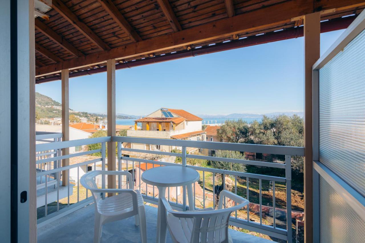 Corfu Star Apartments Benitses  Extérieur photo